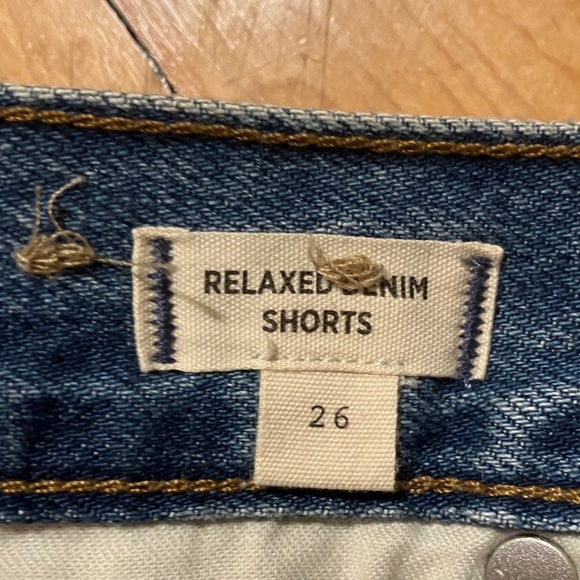 Madewell Relaxed Denim Cutoff Shorts - Picture 4 of 11